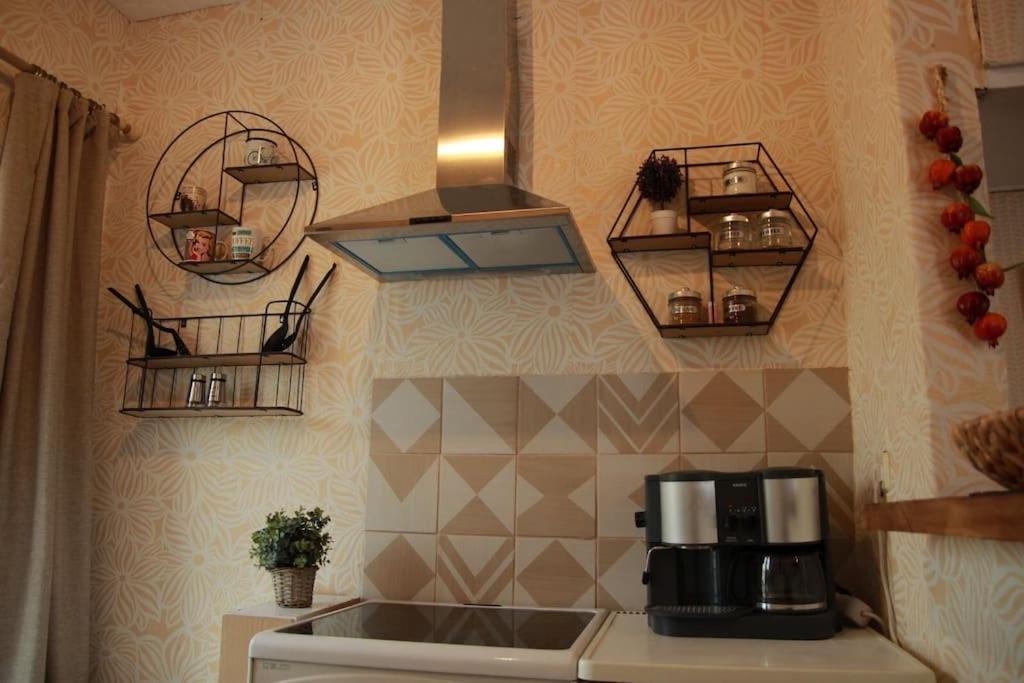 Καλινοβου 1 Κευελπιδων Πεδιον Αρεωσ Apartment เอเธนส์ ภายนอก รูปภาพ